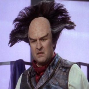Babylon 5: S01E01: Midnight on the Firing Line