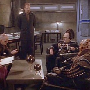 Babylon 5: S05E12: The Ragged Edge