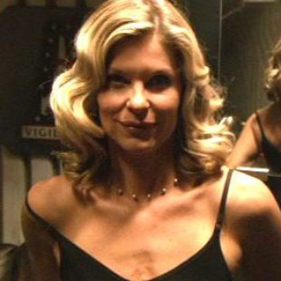 Battlestar Galactica: S01E09: Tigh Me Up, Tigh Me Down