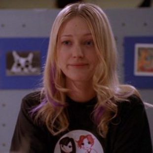 Buffy the Vampire Slayer: S07E04: Help