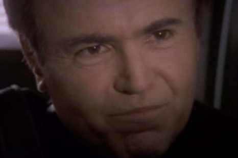 Babylon 5: S04E17: The Face of the Enemy