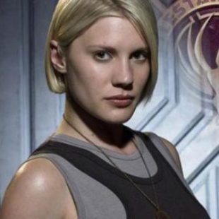 Battlestar Galactica: Personnel: Lt. Kara Thrace (Starbuck)