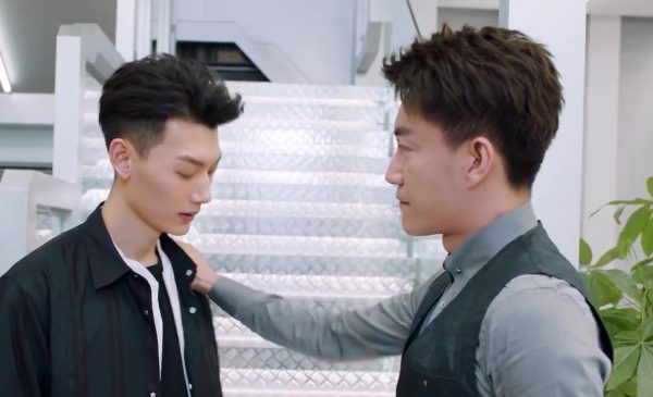 Chen Yehui is told no by the Guild Boss, Tao Xuan and is slapped on the shoulder