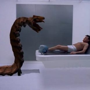 LEXX: S02E02: Terminal